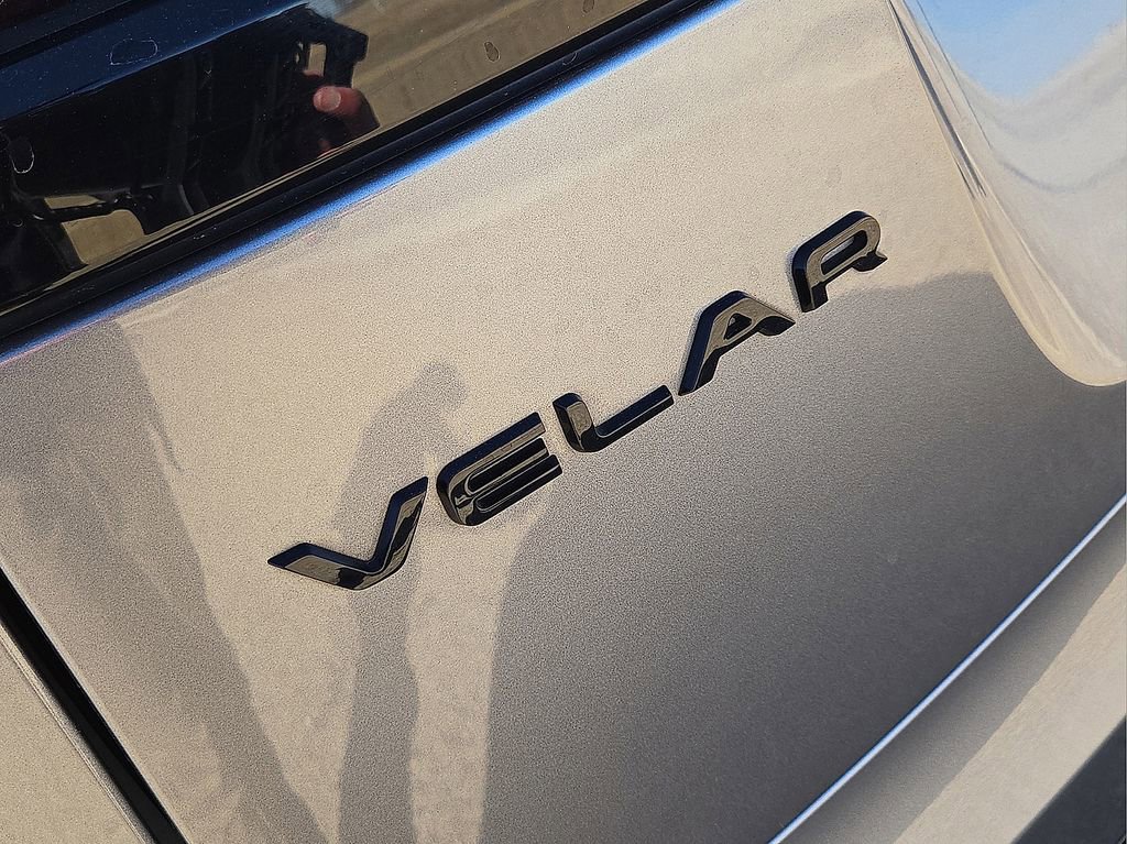 Used 2022 Land Rover Range Rover Velar R-Dynamic S image 11