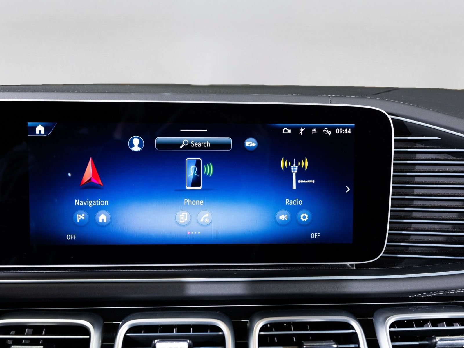 Used 2025 Mercedes-Benz Maybach GLS 600 4MATIC image 29