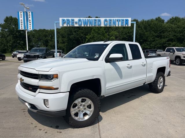 Used 2019 Chevrolet Silverado 1500 LT w/ Texas Edition AWD/4WD image 2