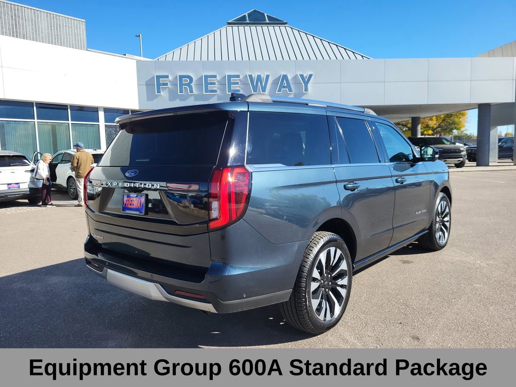 Used 2025 Ford Expedition Platinum w/ Driver's Package image 5