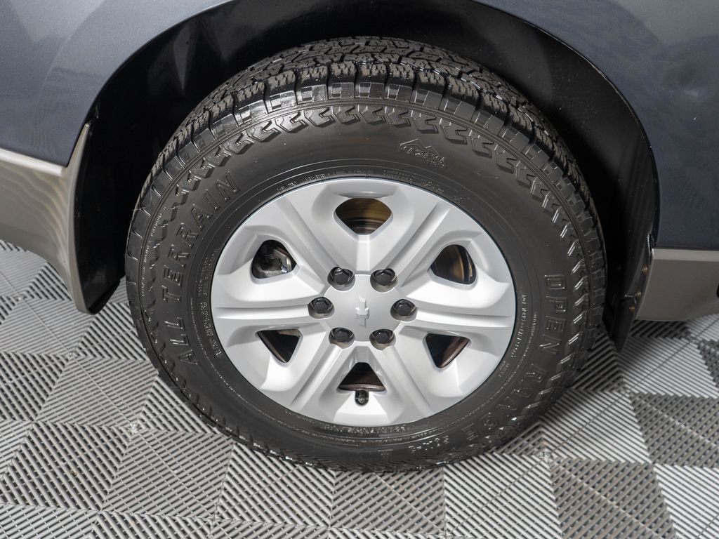Used 2011 Chevrolet Traverse LS AWD/4WD image 26