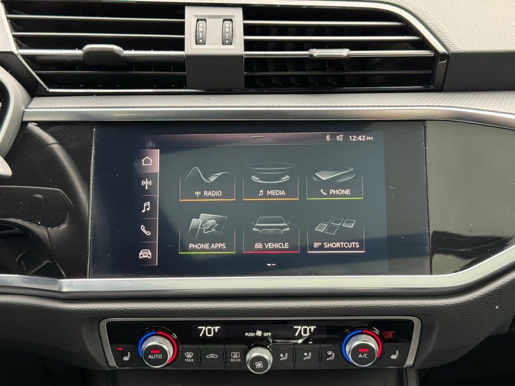 Used 2020 Audi Q3 2.0T Premium AWD/4WD image 14