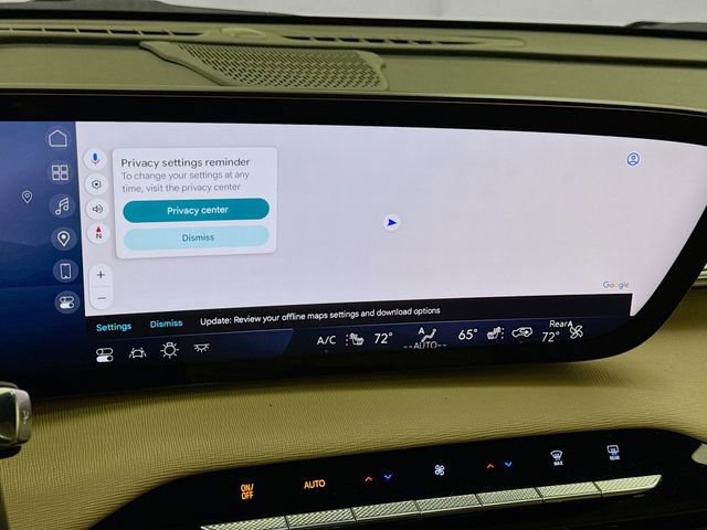 Used 2025 Buick Enclave Preferred image 16