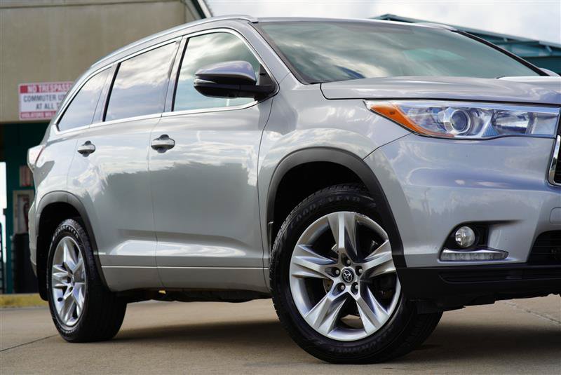 Used 2016 Toyota Highlander Limited AWD/4WD image 12