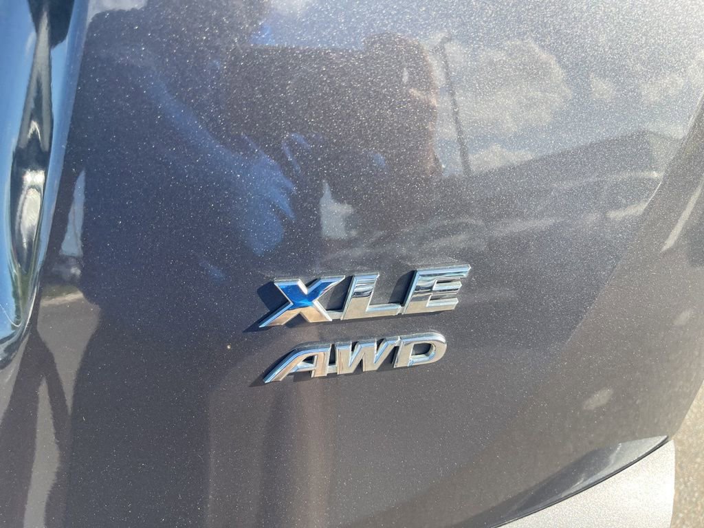 Used 2016 Toyota RAV4 XLE image 23