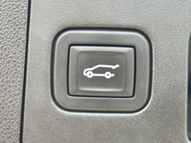 Certified 2024 Cadillac XT4 Premium Luxury FWD image 14