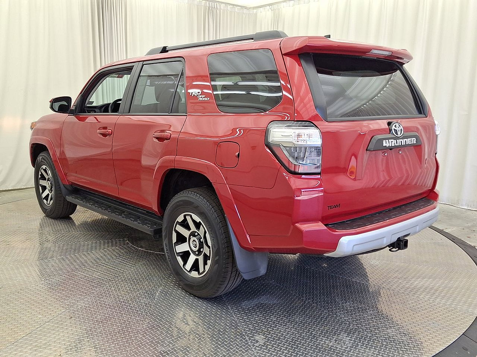 Certified 2024 Toyota 4Runner TRD Off-Road AWD/4WD image 22