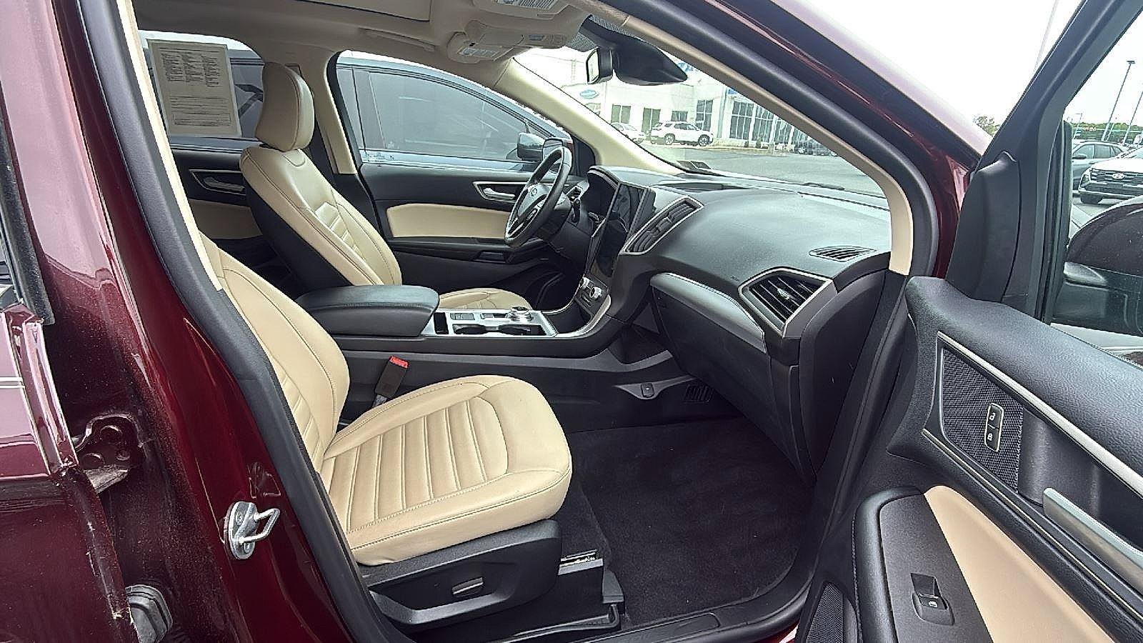 Used 2022 Ford Edge SEL w/ Convenience Package AWD/4WD image 6