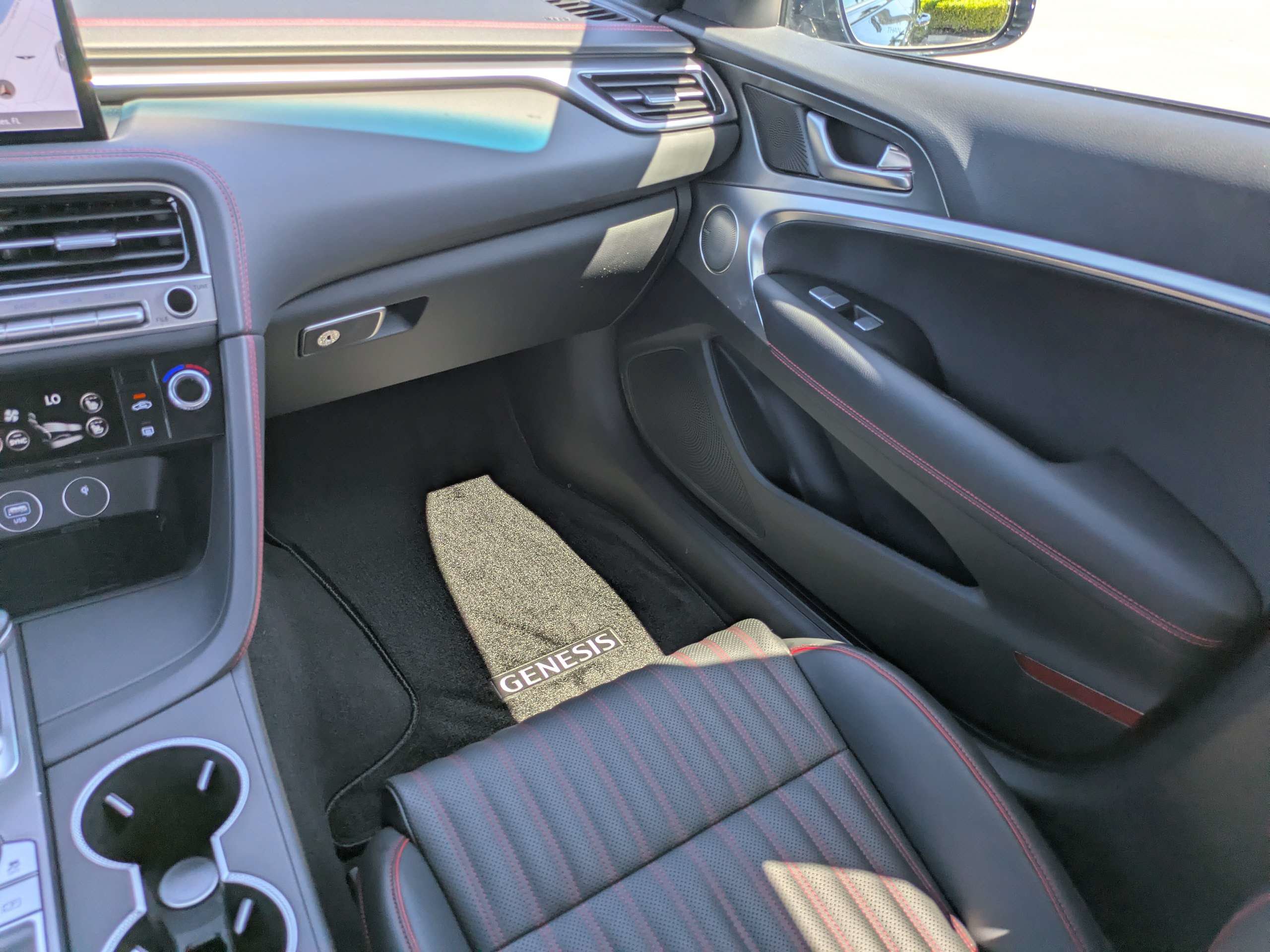 Certified 2024 Genesis G70 2.5T w/ Sport Prestige Package AWD/4WD image 15