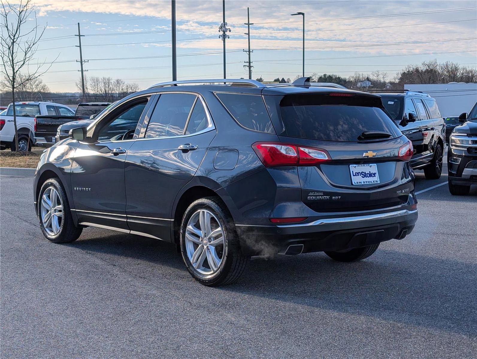 Used 2018 Chevrolet Equinox Premier image 3