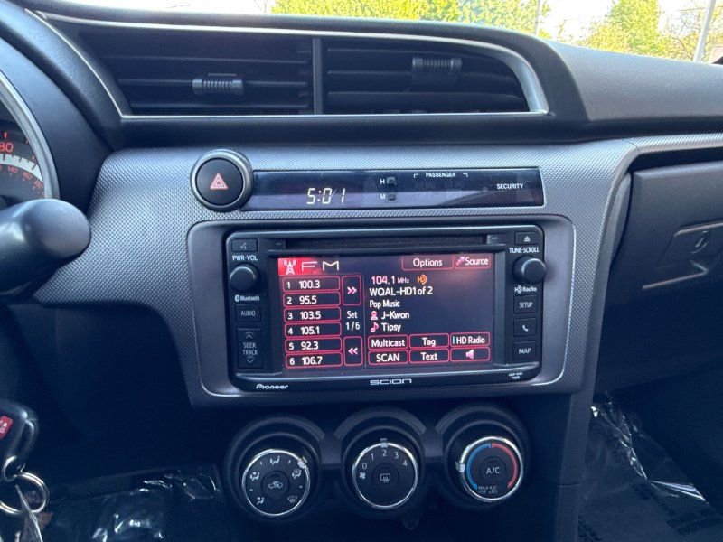 Used 2014 Scion tC FWD image 23