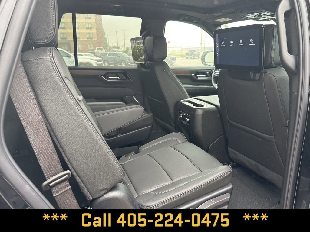 New 2026 GMC Yukon Denali w/ Denali Reserve Package AWD/4WD image 32