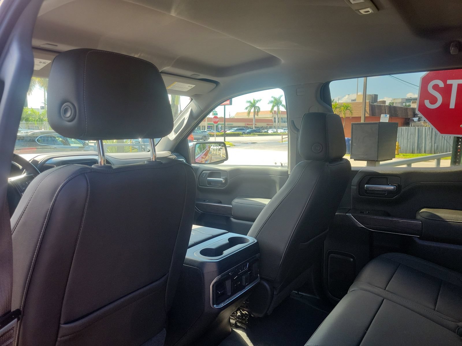 Used 2020 Chevrolet Silverado 1500 LTZ w/ LTZ Plus Package RWD image 12