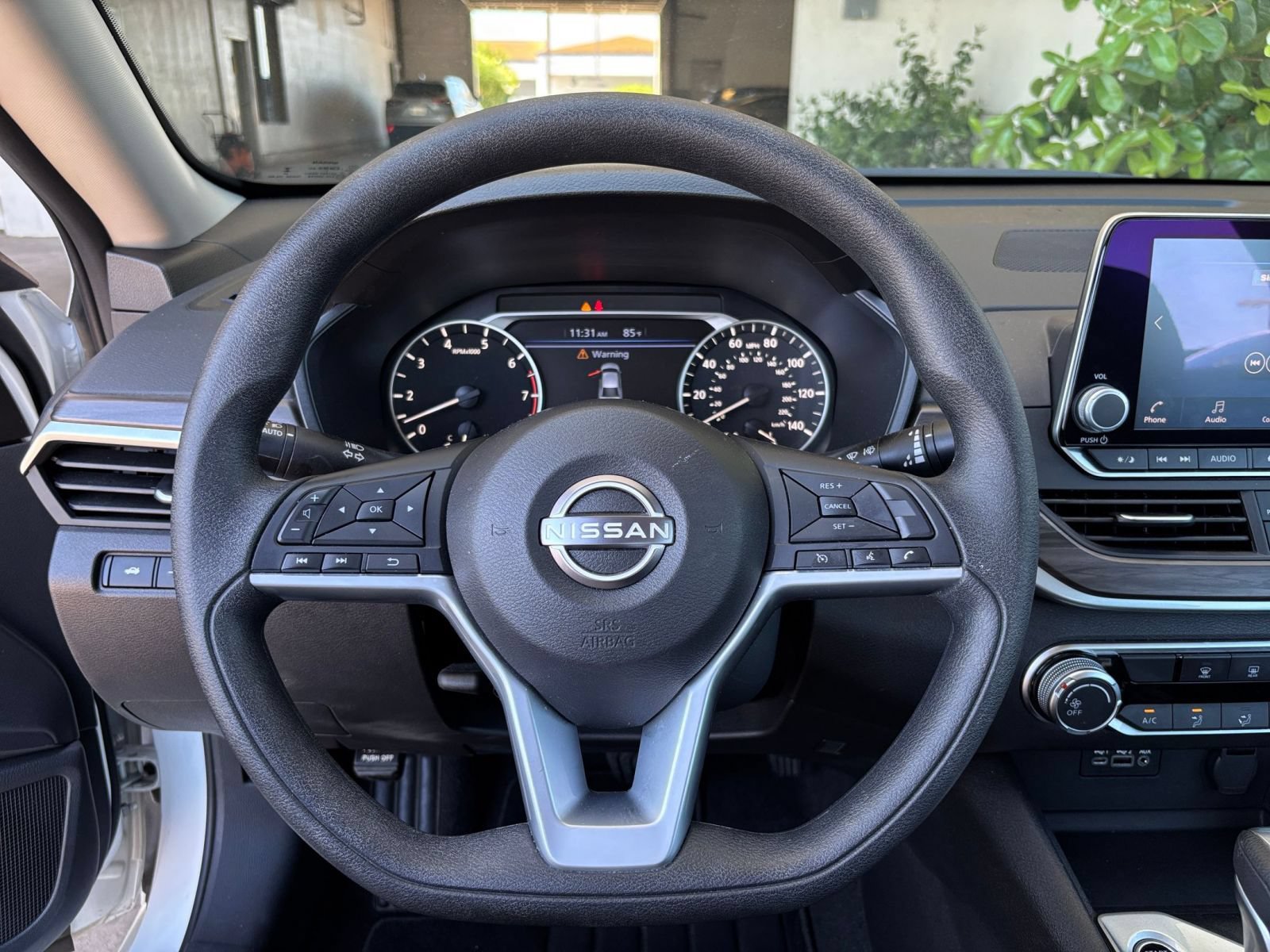 Used 2025 Nissan Altima 2.5 SV FWD image 29