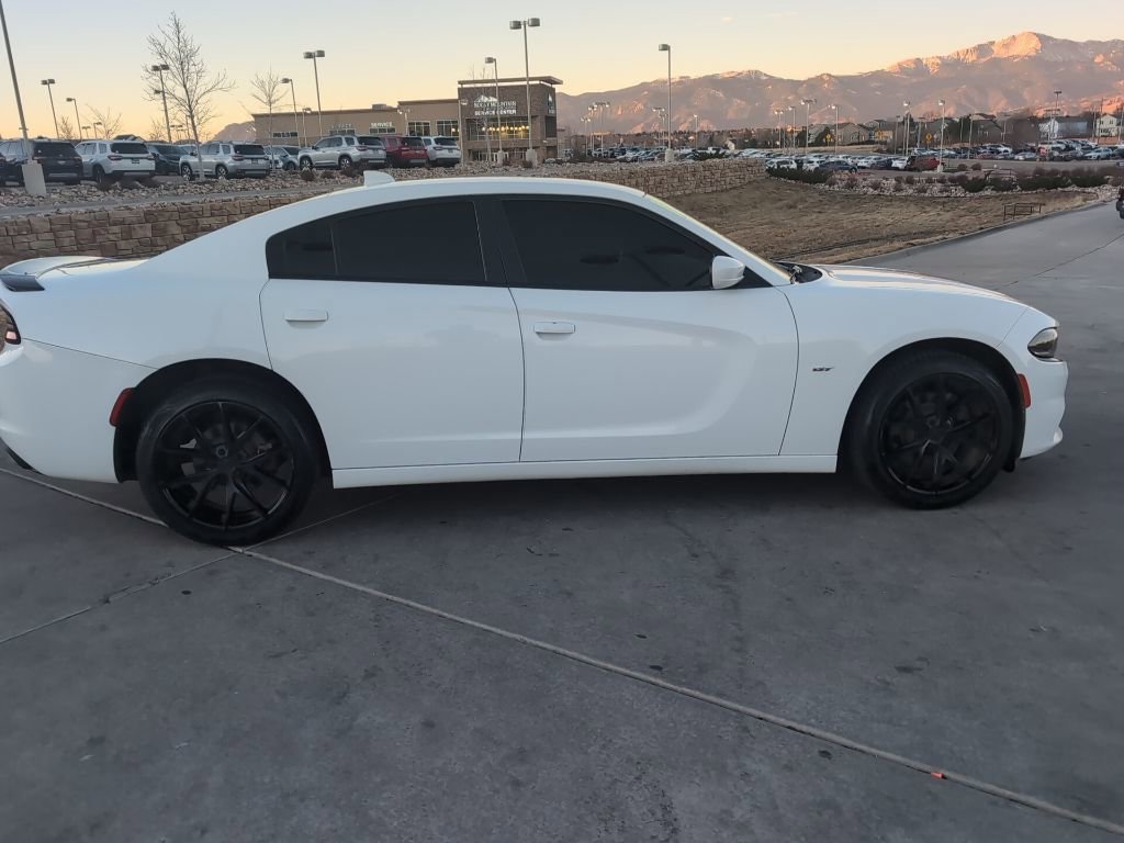 Used 2018 Dodge Charger GT image 9
