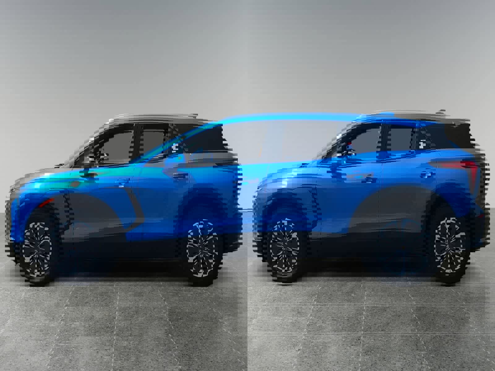 Used 2024 Chevrolet Blazer EV LT image 2