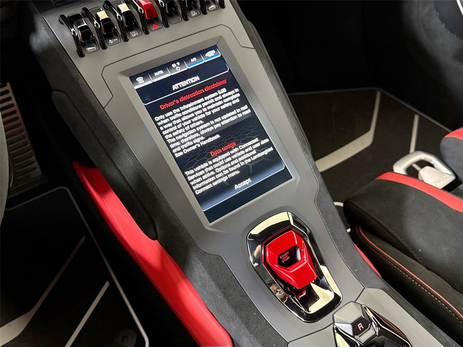 Used 2022 Lamborghini Huracan STO RWD image 21