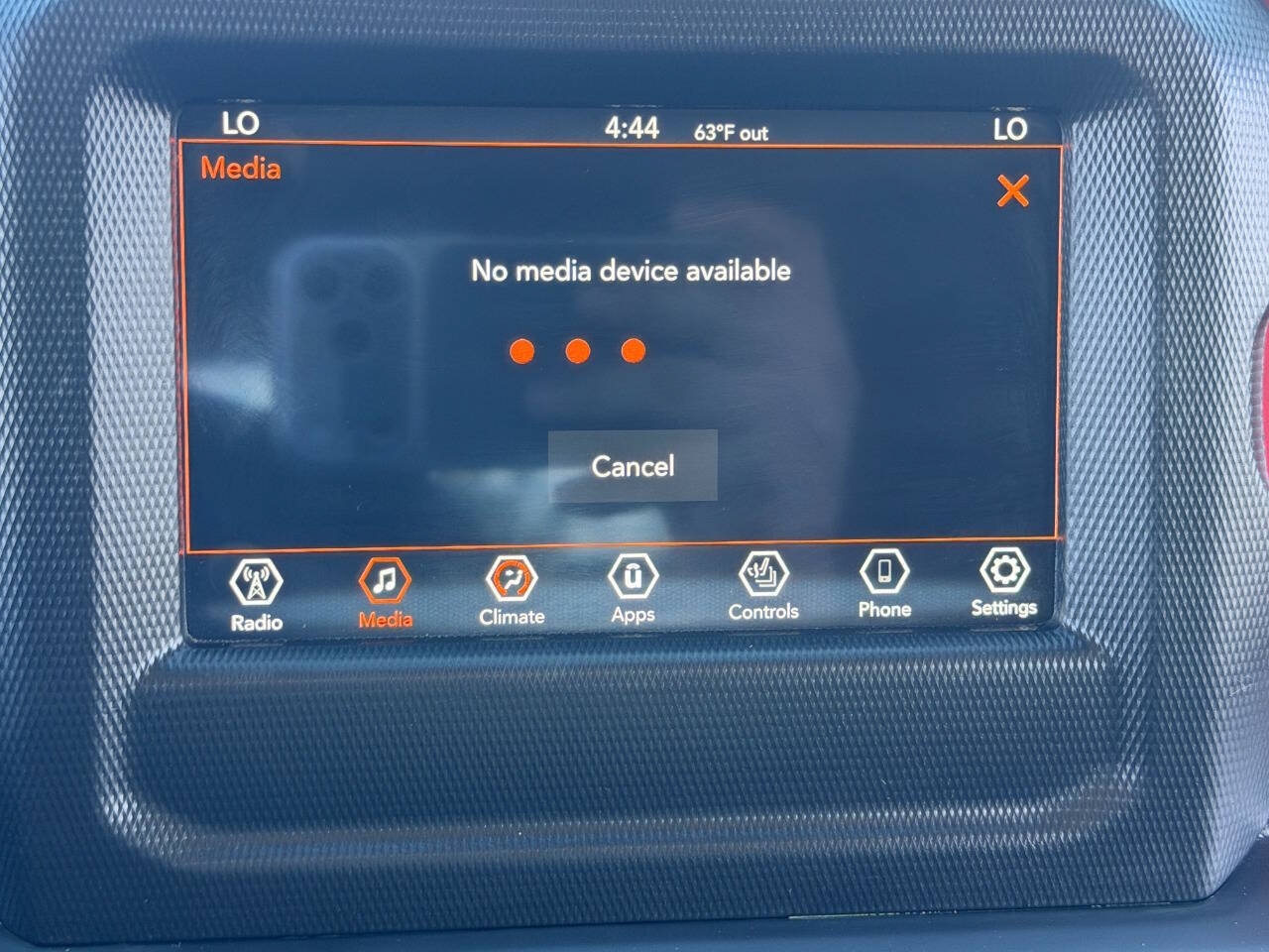 Used 2019 Jeep Wrangler Unlimited Rubicon w/ Cold Weather Group AWD/4WD image 33