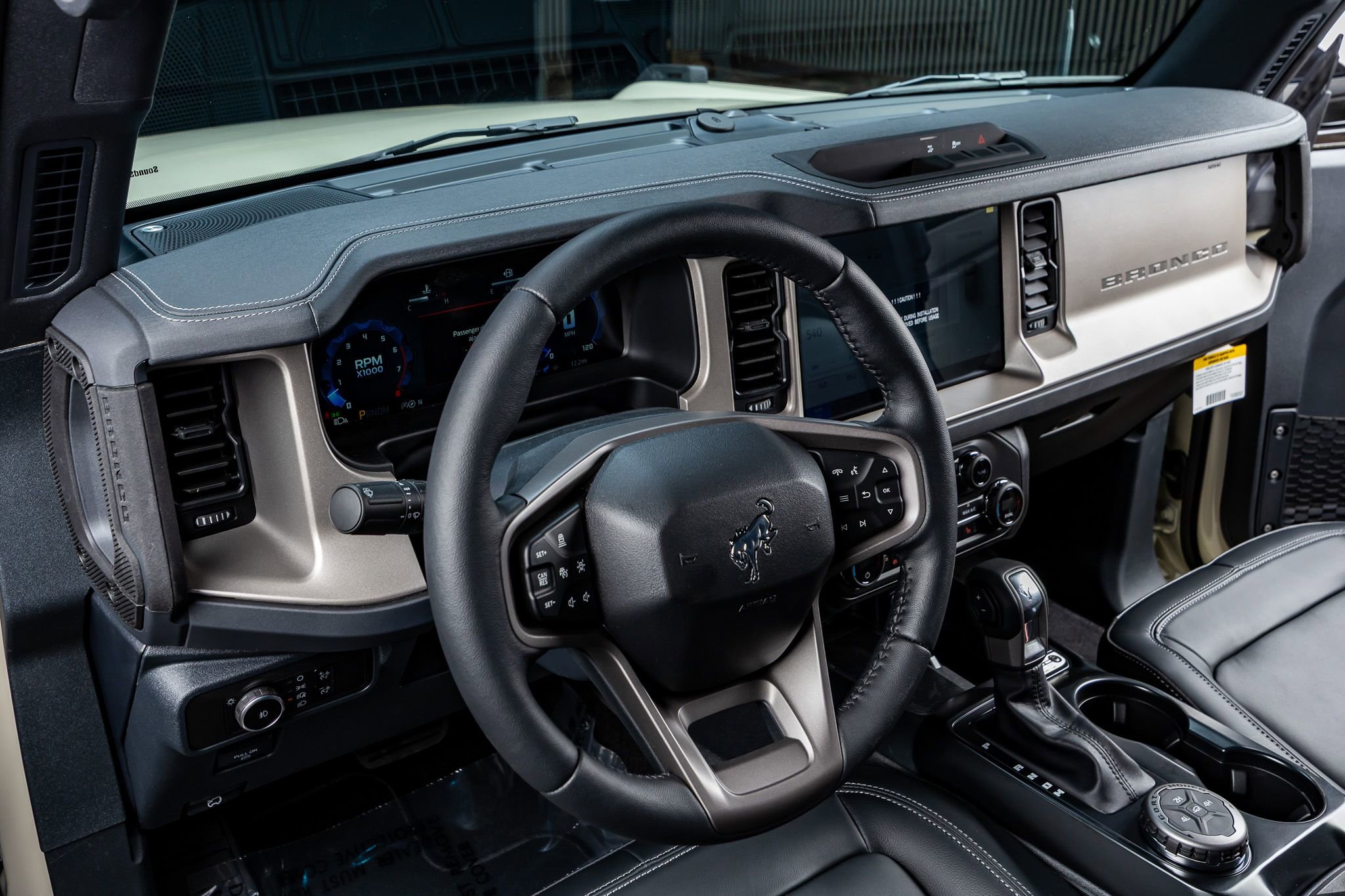 Used 2026 Ford Bronco Outer Banks AWD/4WD image 17