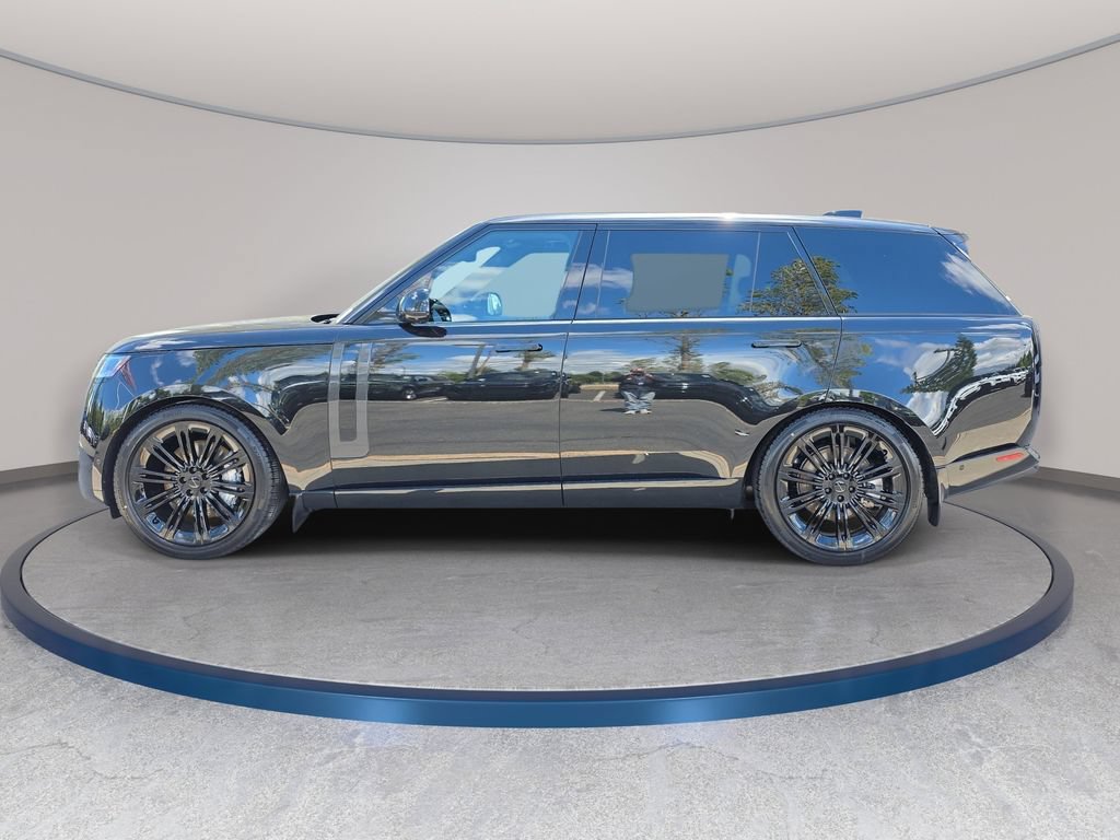 New 2026 Land Rover Range Rover Long Wheelbase SE AWD/4WD image 2
