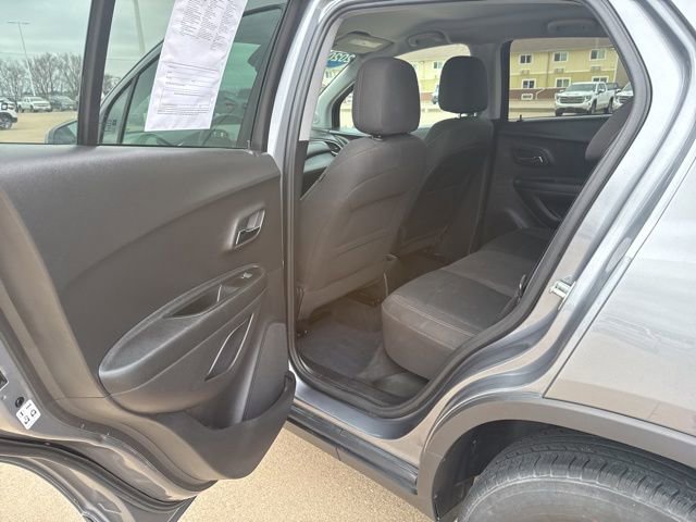 Used 2020 Chevrolet Trax LS w/ Tint and Cruise Package image 31