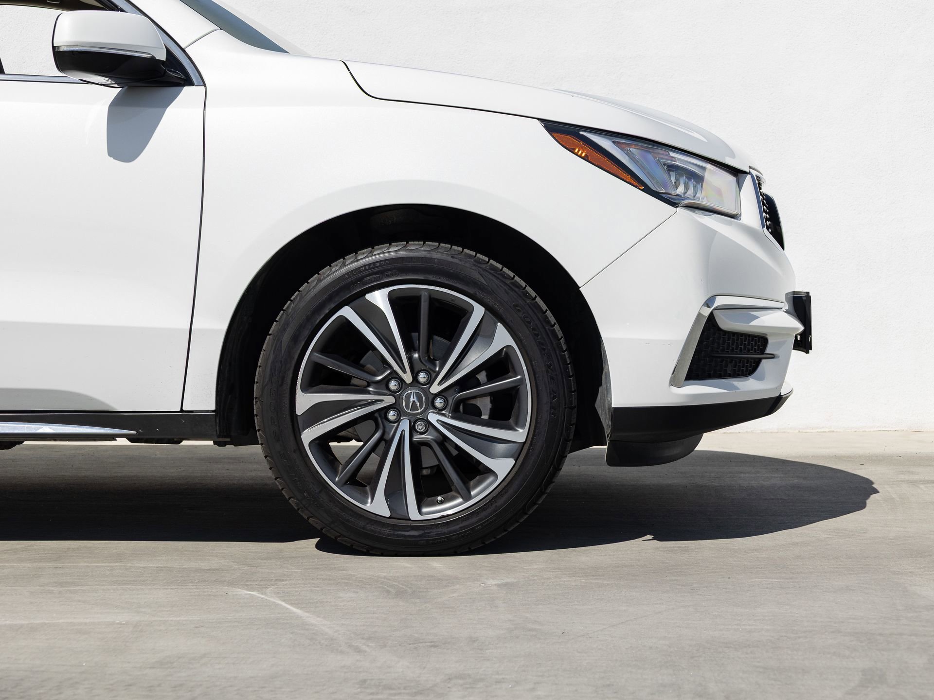 Used 2020 Acura MDX SH-AWD w/ Technology Package image 11