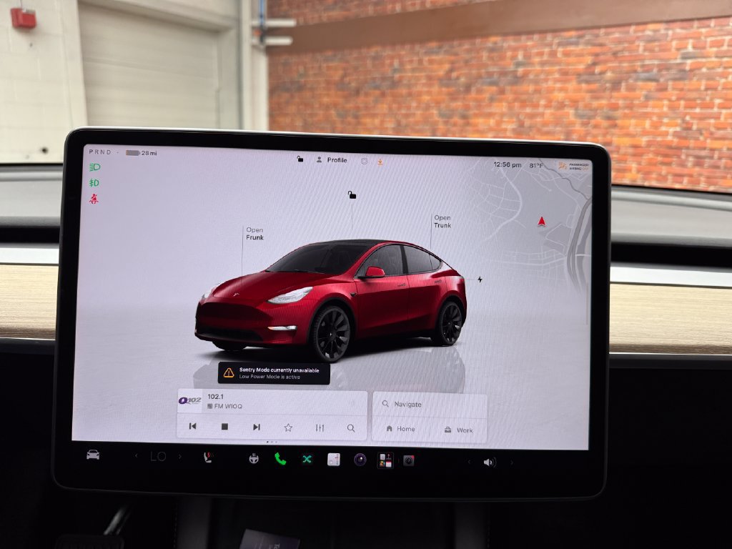 Used 2022 Tesla Model Y Long Range AWD/4WD image 17