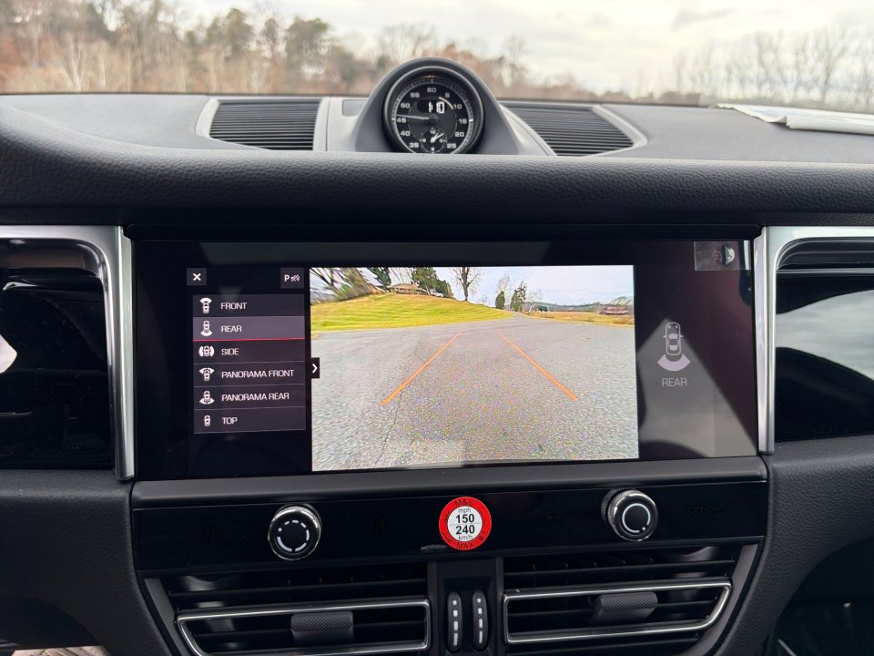 Certified 2026 Porsche Macan Turbo AWD/4WD image 23
