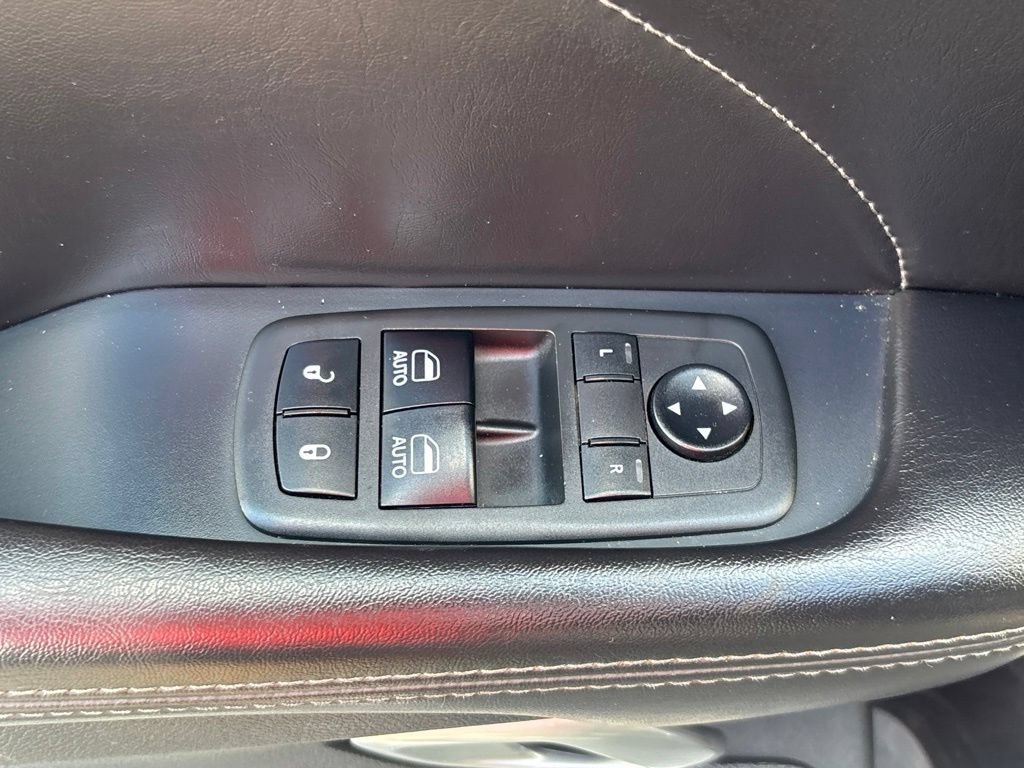 Used 2019 Dodge Challenger SXT w/ Plus Package RWD image 8