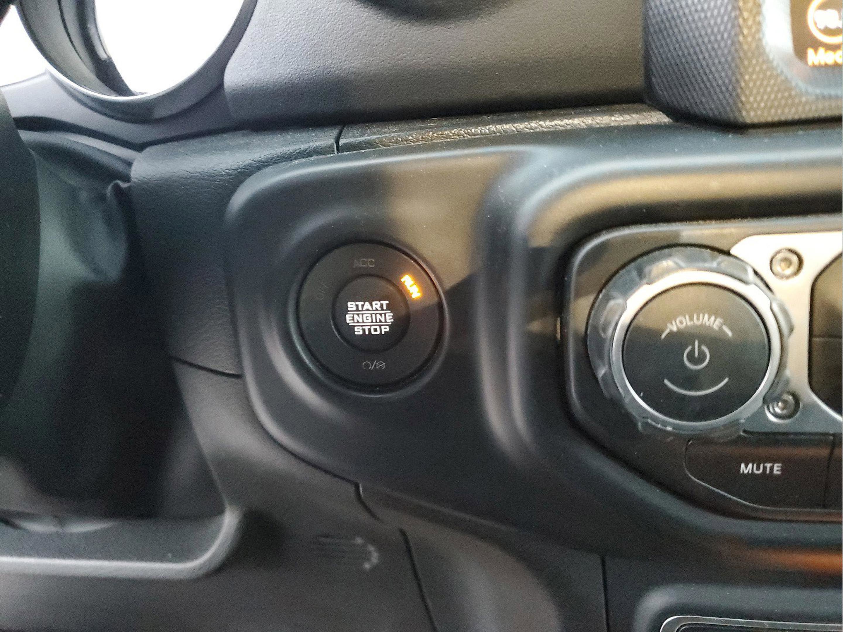 Certified 2023 Jeep Wrangler Sahara image 23