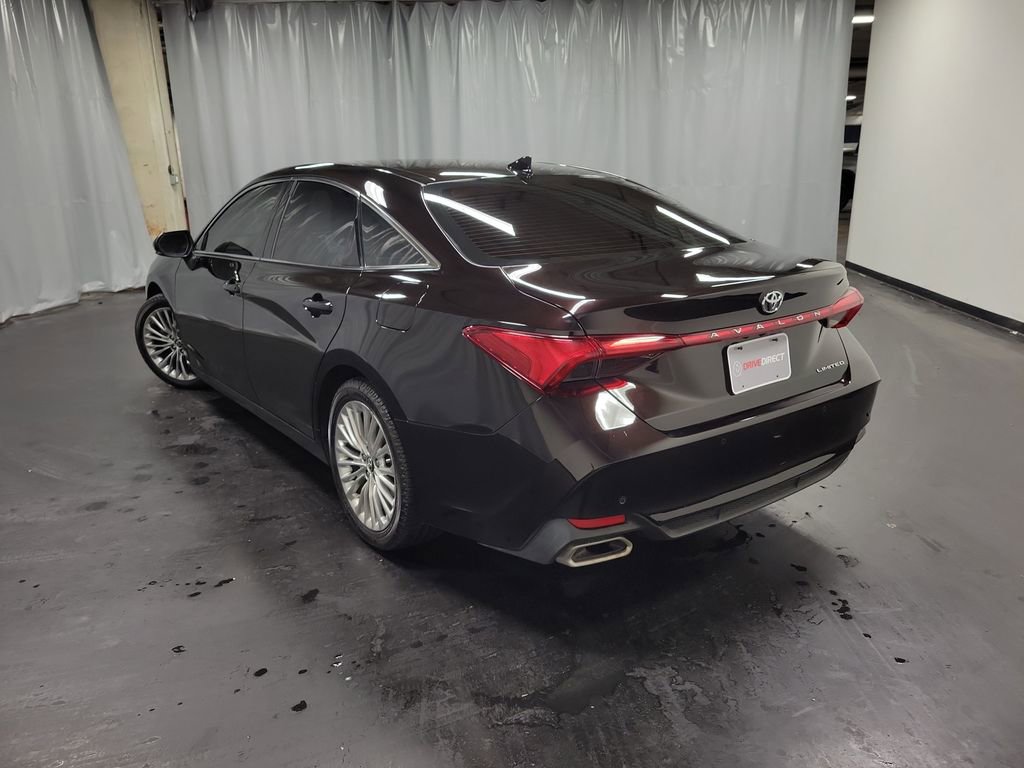 Used 2019 Toyota Avalon Limited image 6