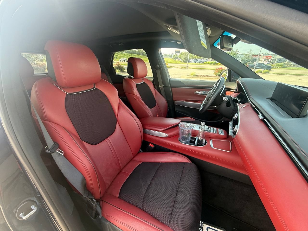 Used 2023 Genesis GV70 2.5T w/ Sport Prestige Package AWD/4WD image 9