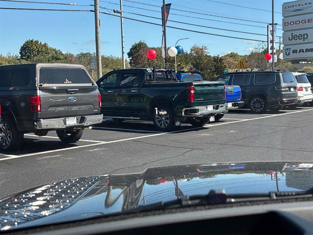 Used 2023 Land Rover Defender 110 X-Dynamic SE image 32