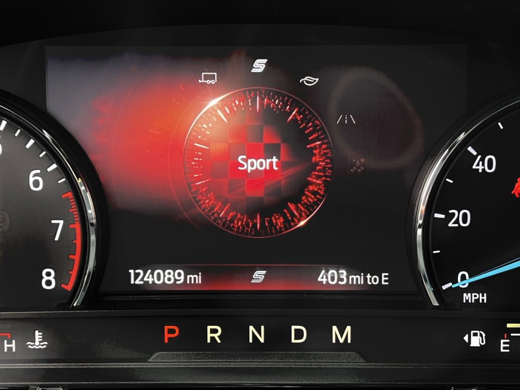 Used 2020 Ford Explorer XLT image 24