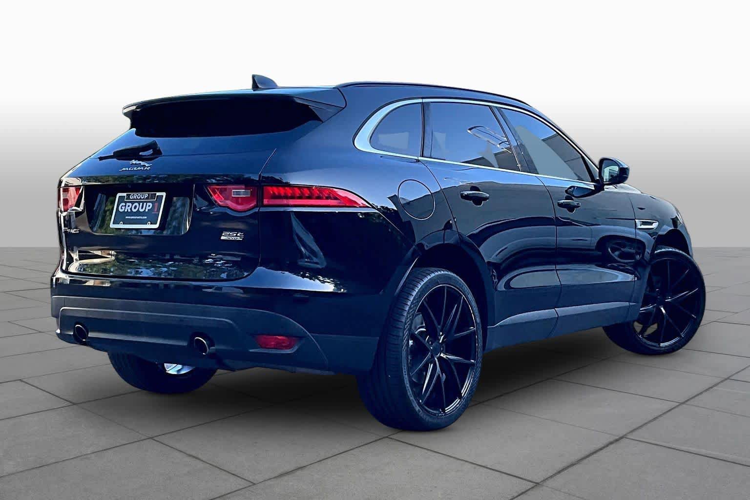 Used 2019 Jaguar F-PACE Premium AWD/4WD image 13