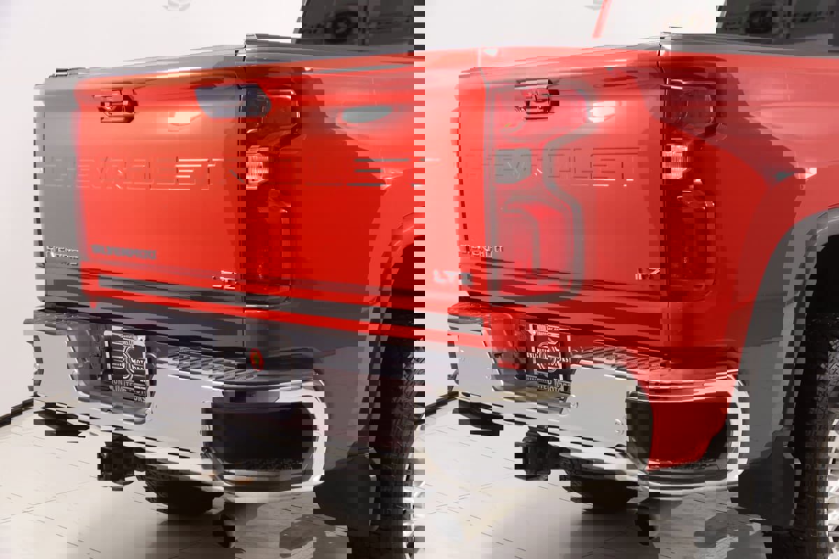 Used 2022 Chevrolet Silverado 2500 LTZ w/ LTZ Plus Package image 44