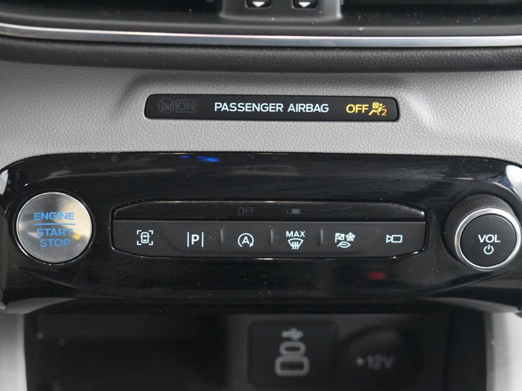 Used 2024 Ford Escape Platinum w/ Premium Technology Package AWD/4WD image 25