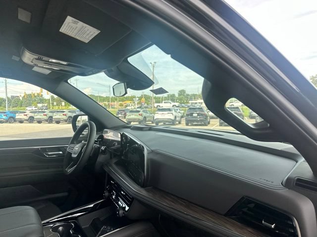 New 2026 Chevrolet Suburban LS w/ LPO, Dark Essentials Package AWD/4WD image 26