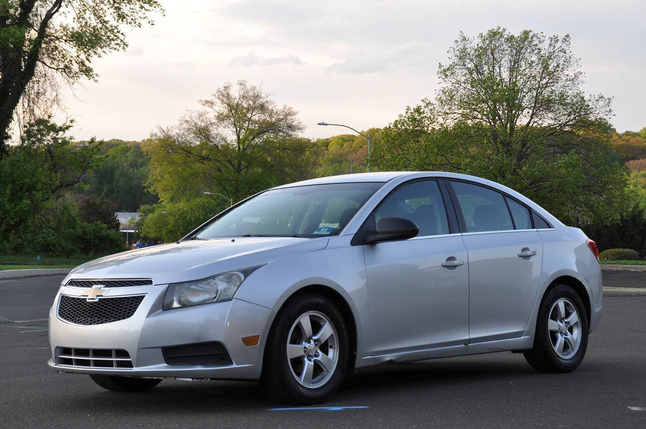 Used 2012 Chevrolet Cruze LS w/ Connectivity Package FWD image 1