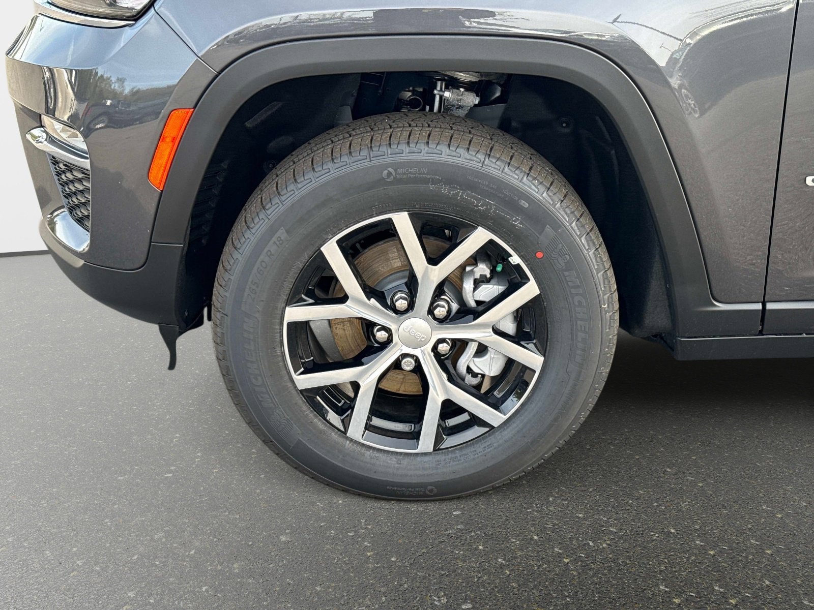 New 2025 Jeep Grand Cherokee Limited AWD/4WD image 11