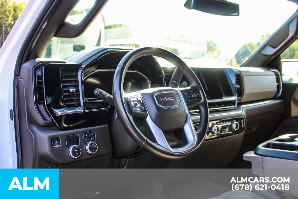 Used 2025 GMC Sierra 1500 SLT RWD image 31