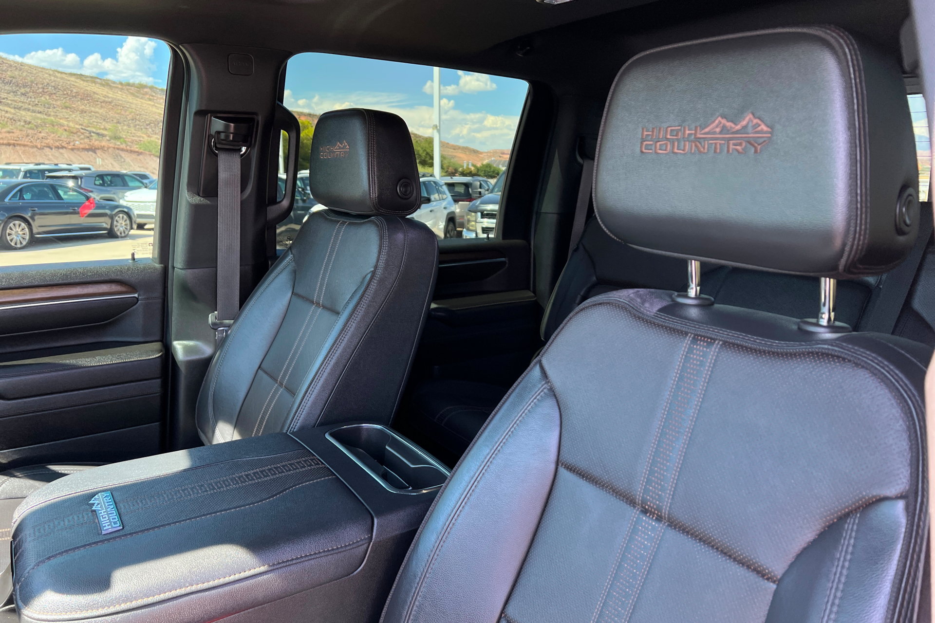 Used 2024 Chevrolet Silverado 3500 High Country w/ High Country Premium Package AWD/4WD image 17