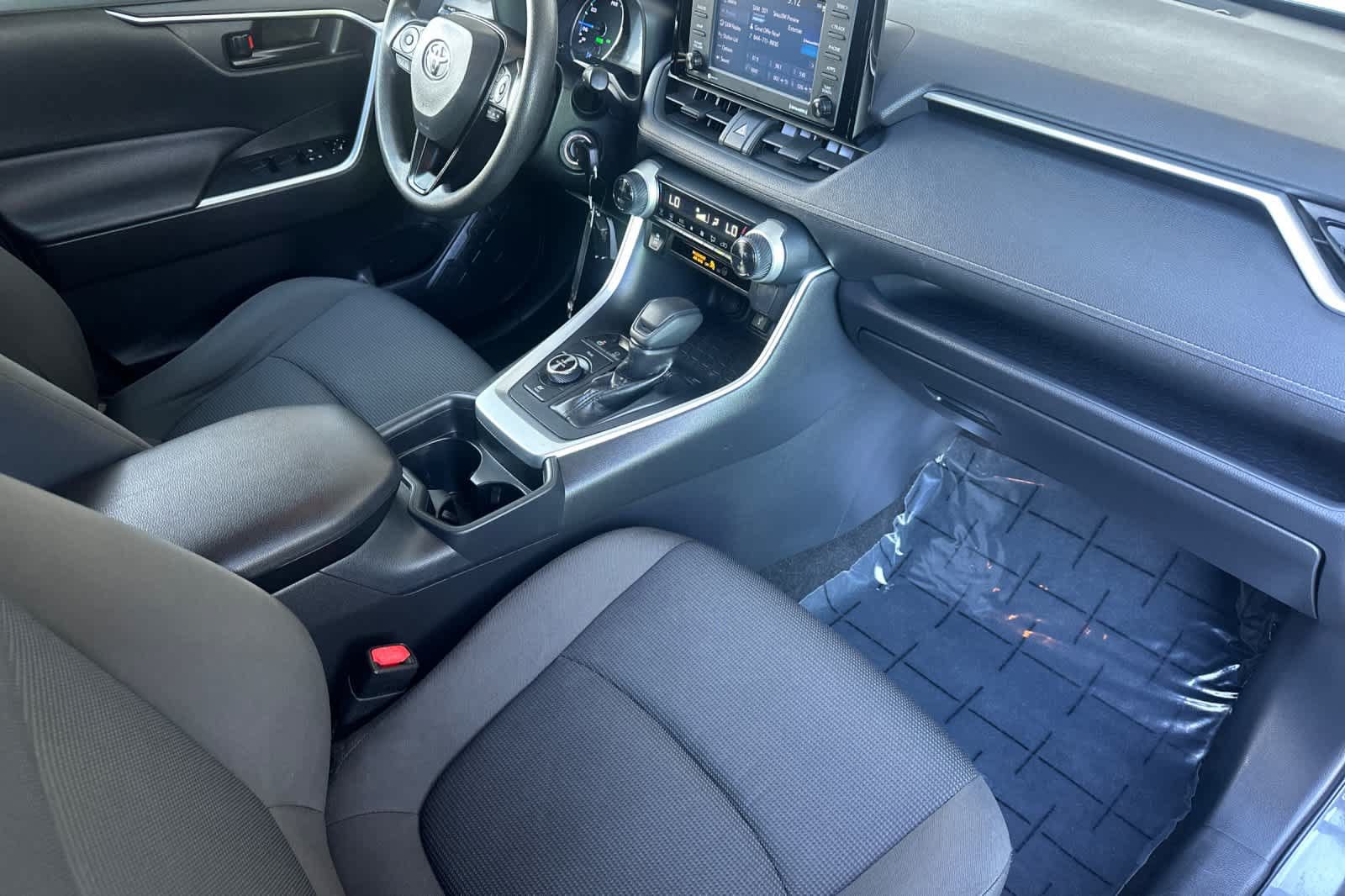 Used 2020 Toyota RAV4 LE w/ All Weather Liner Package AWD/4WD image 16