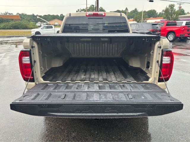 Used 2024 GMC Canyon AT4 AWD/4WD image 8
