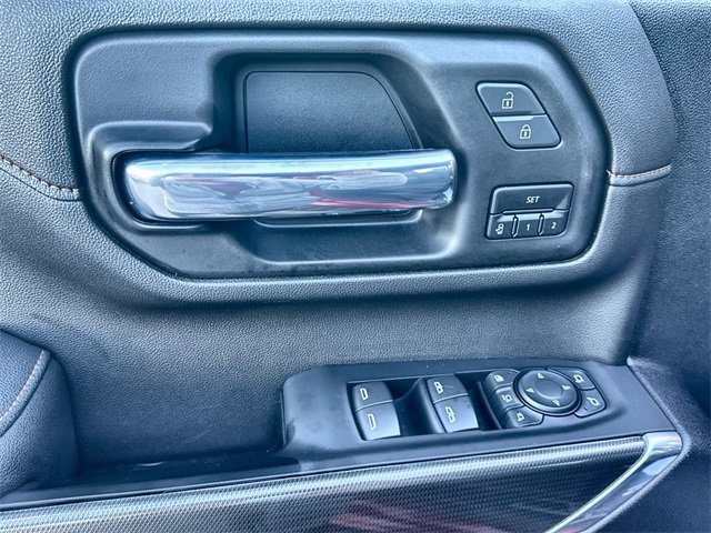 Used 2022 GMC Sierra 2500 AT4 w/ AT4 Premium Plus Package image 14