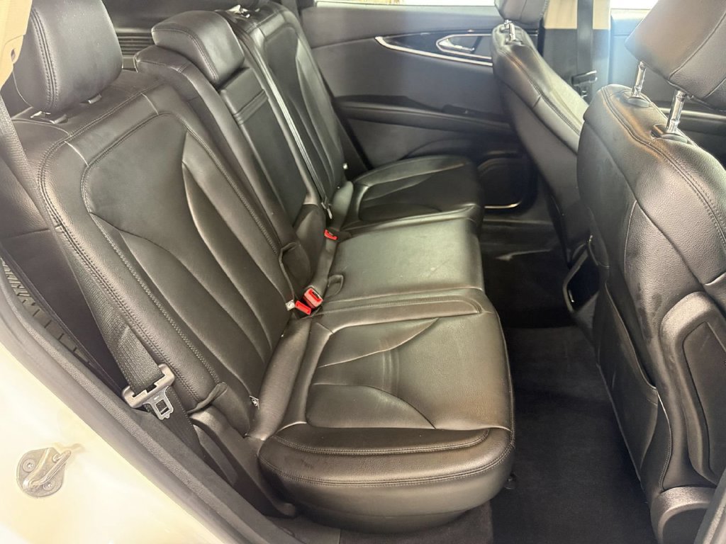 Certified 2023 Lincoln Nautilus AWD image 29