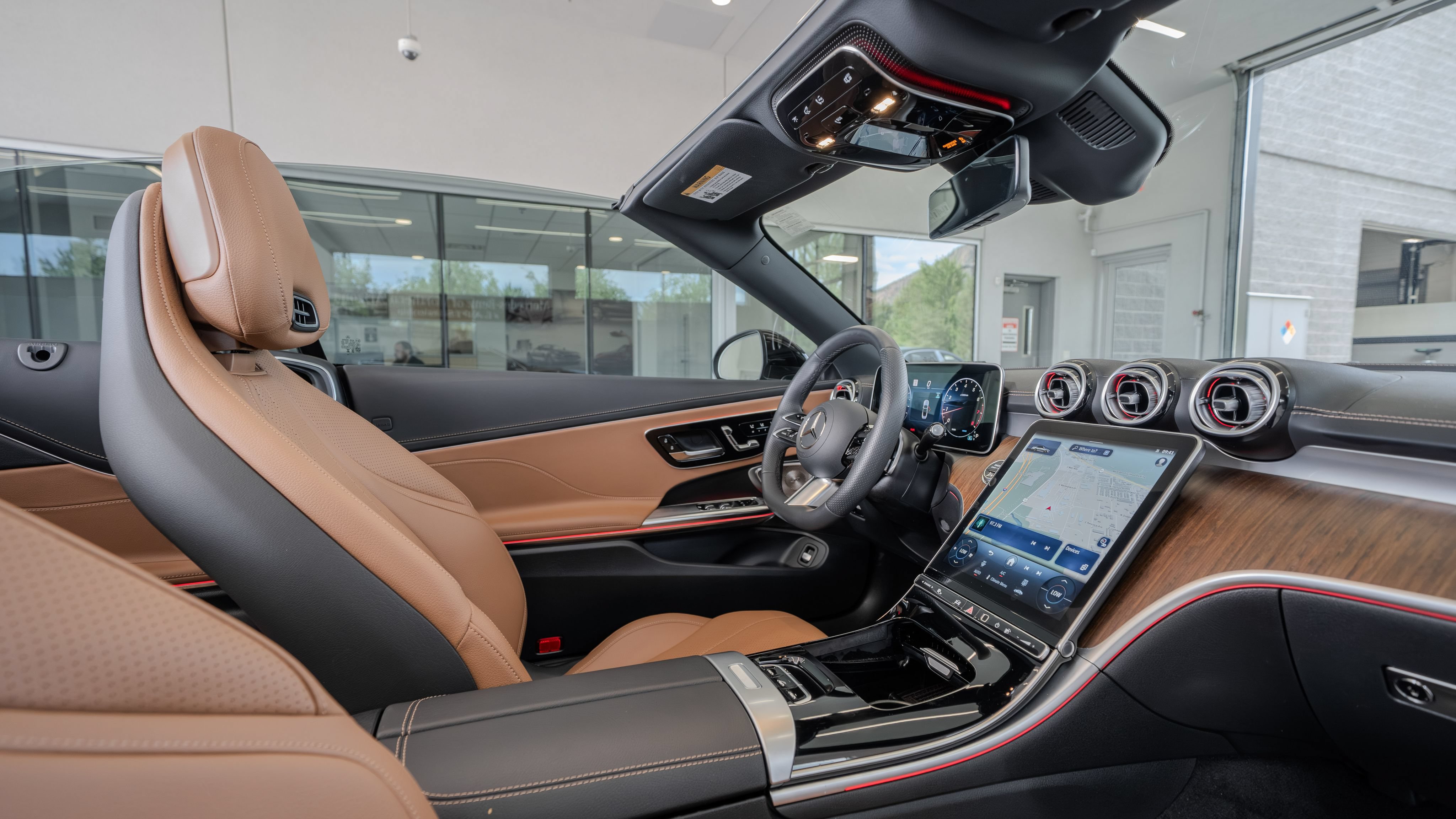 Used 2024 Mercedes-Benz CLE 300 4MATIC Cabriolet image 19