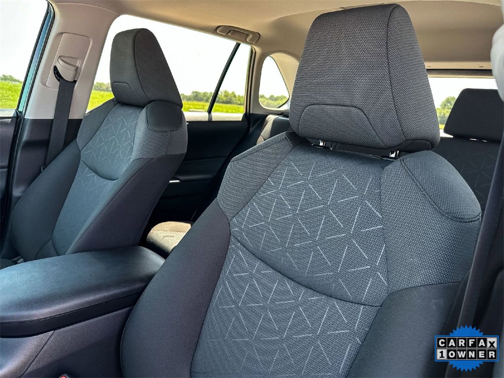 Used 2025 Toyota RAV4 XLE image 14