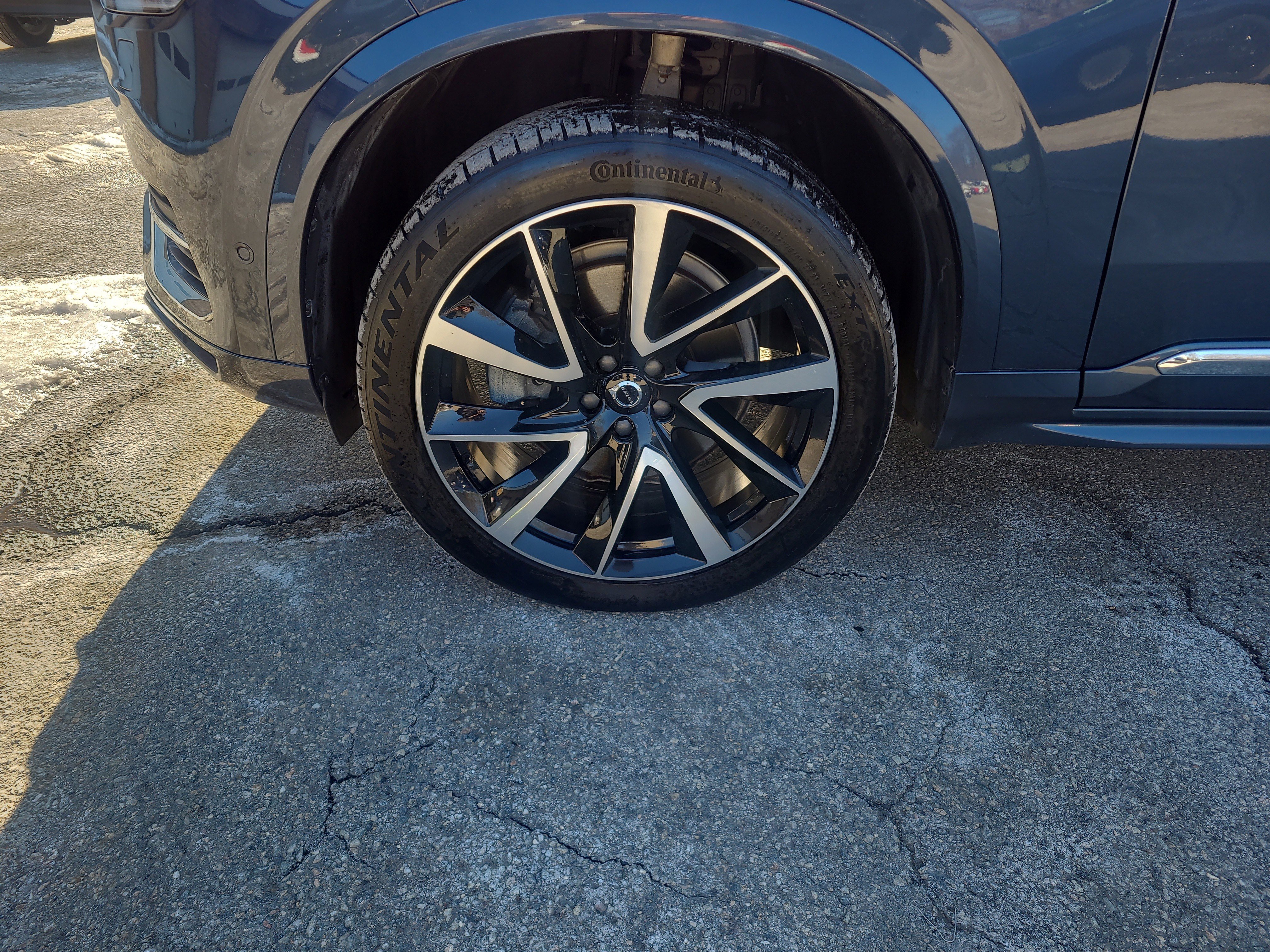 Used 2024 Volvo XC90 B6 Ultimate w/ Protection Package Premier image 10