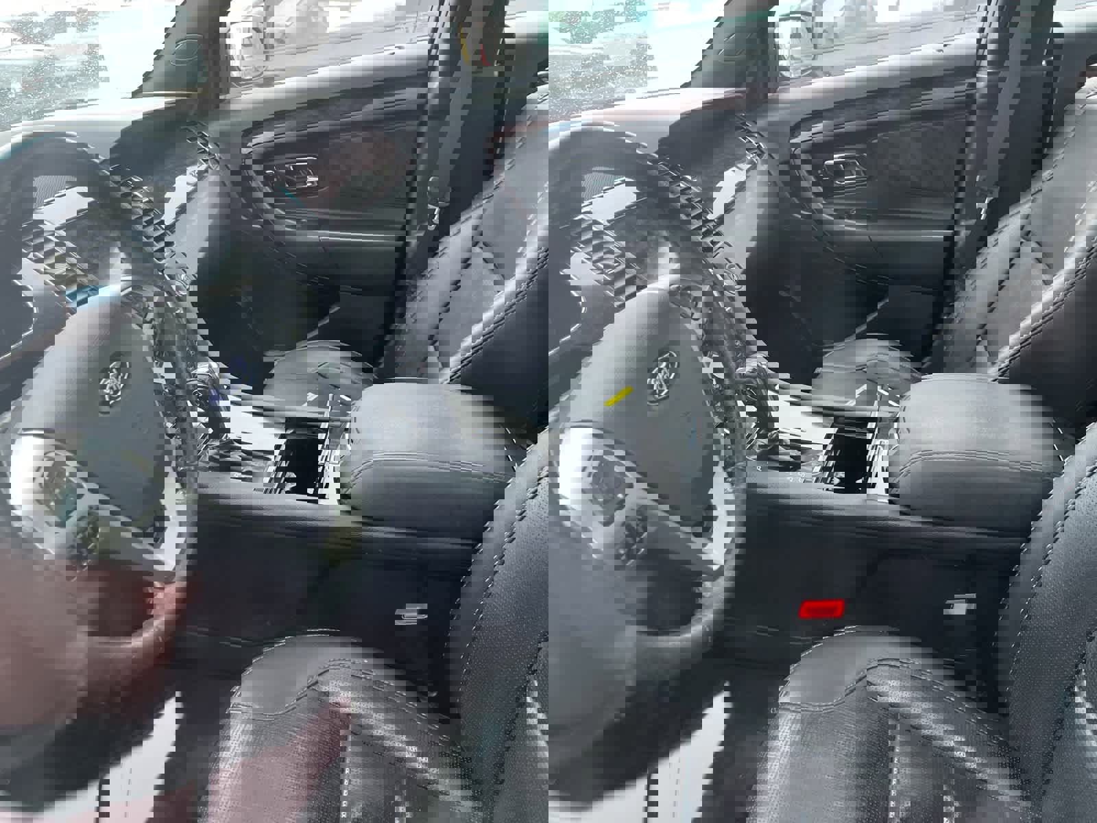 Used 2019 Ford Taurus Limited image 27